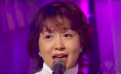 2002年おニャン子クラブ再結成時の岩井由紀子