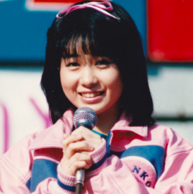 おニャン子クラブ時代の岩井由紀子