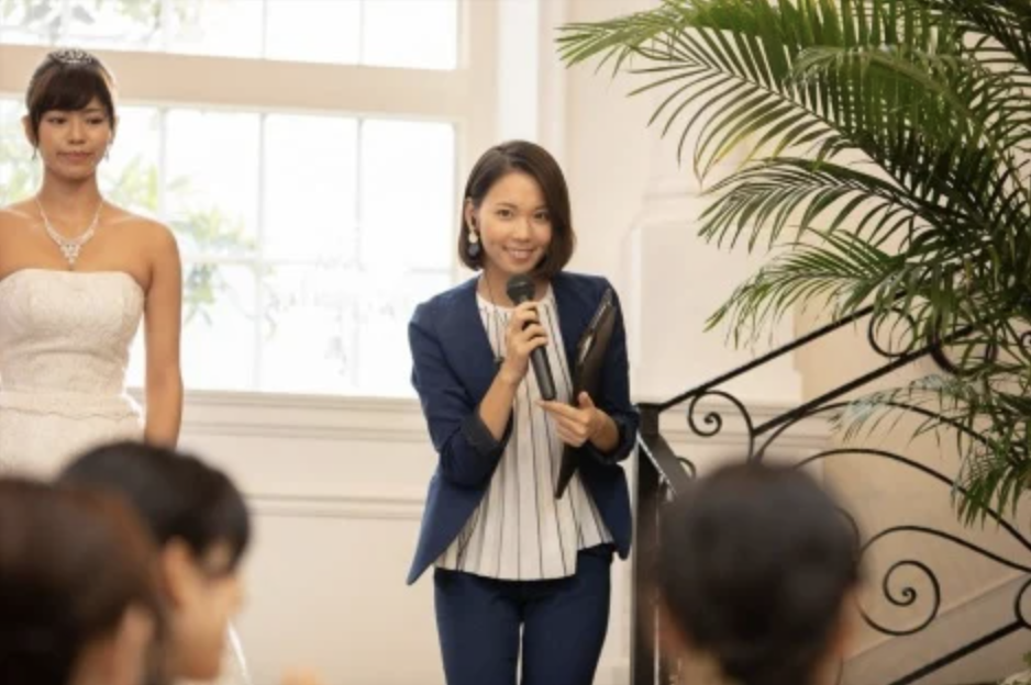 結婚式の司会役でドラマ出演したヒロド歩美