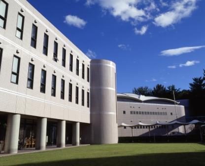 嘉悦女子短期大学