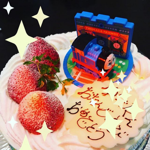 虎谷温子の子供への誕生日ケーキ