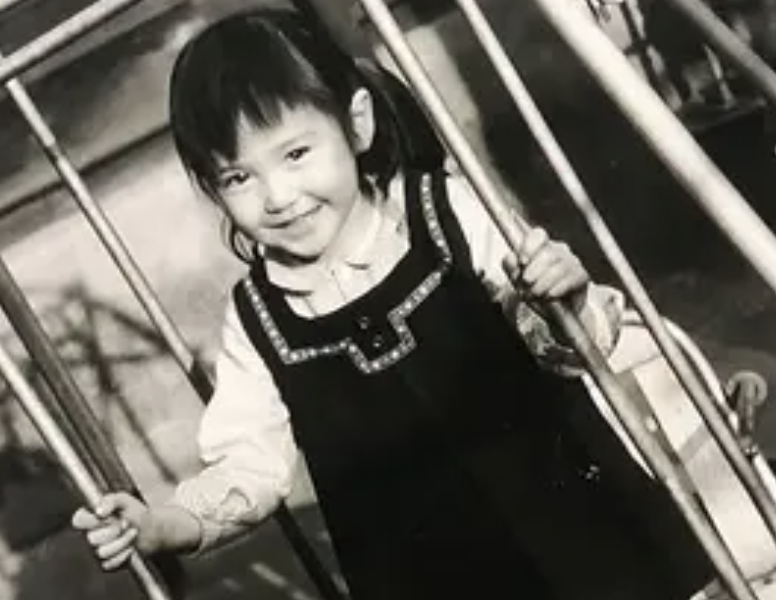 賀来千香子の幼少期