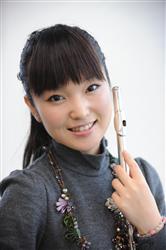 フルート奏者のyumi