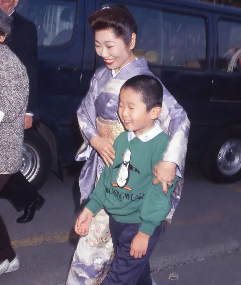 泉ピン子と子役時代のえなりかずき