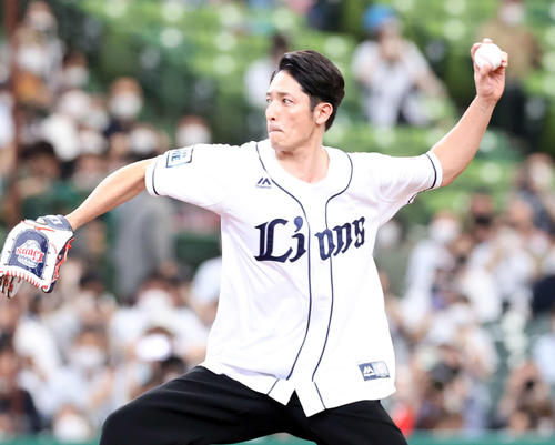 玉木宏の野球始球式時